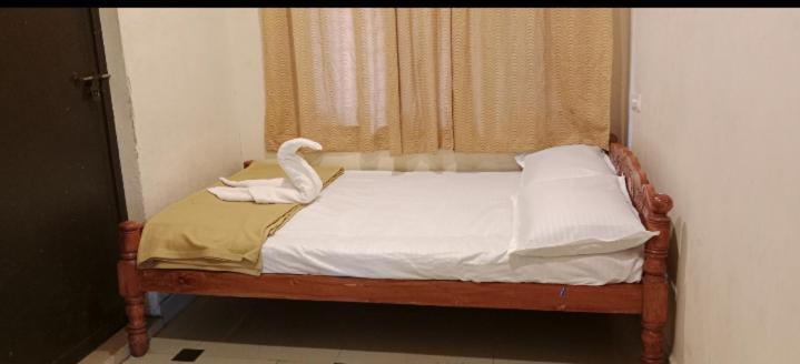 Vagamon Lake Palace Hostel Bagian luar foto
