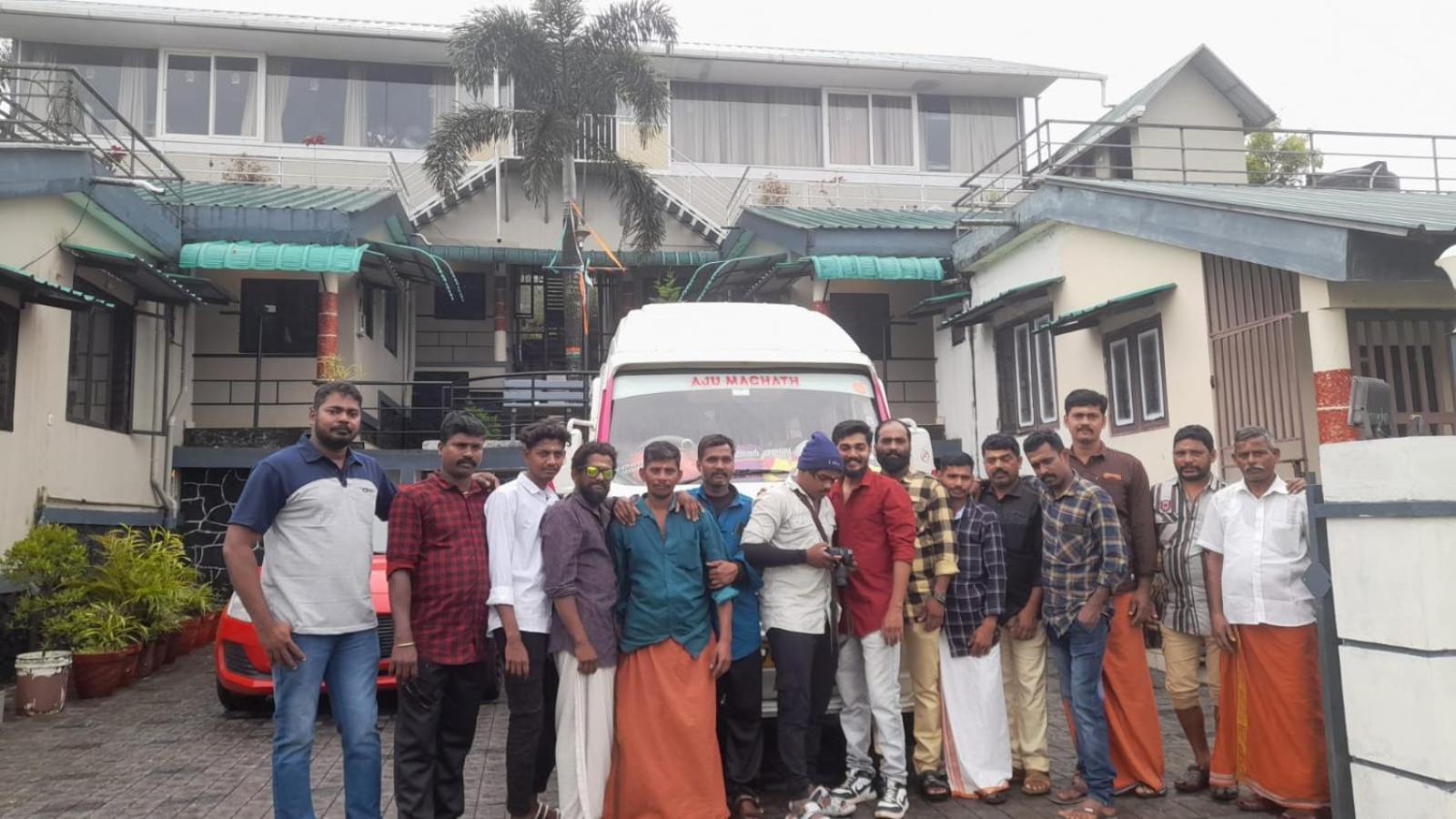 Vagamon Lake Palace Hostel Bagian luar foto