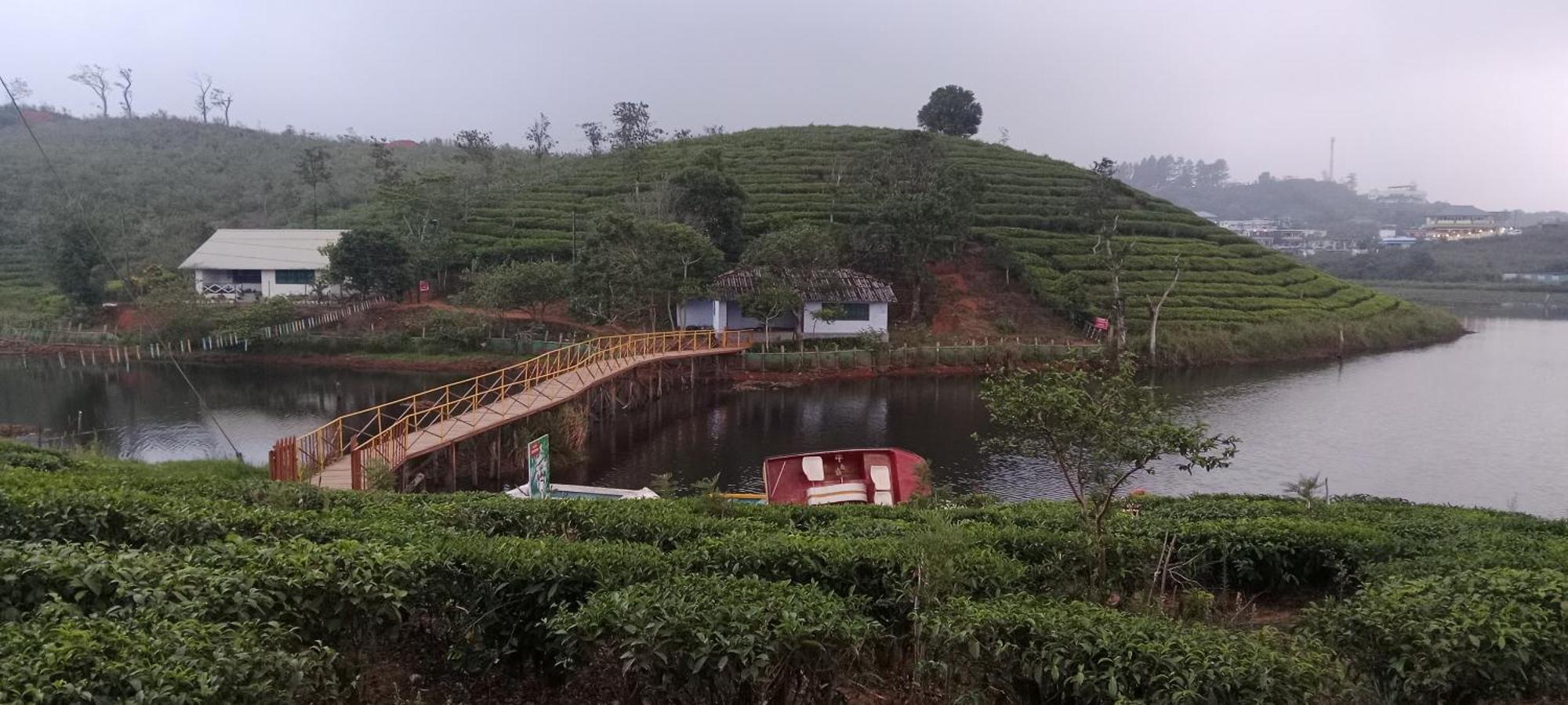 Vagamon Lake Palace Hostel Bagian luar foto
