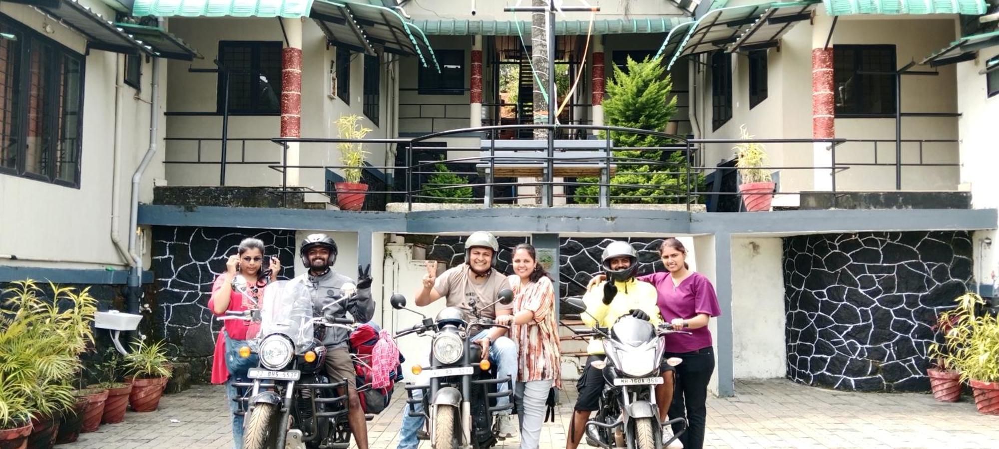 Vagamon Lake Palace Hostel Bagian luar foto
