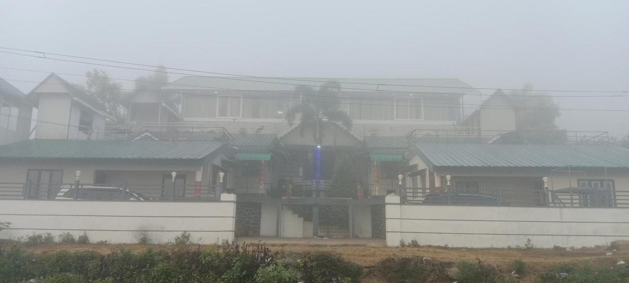Vagamon Lake Palace Hostel Bagian luar foto