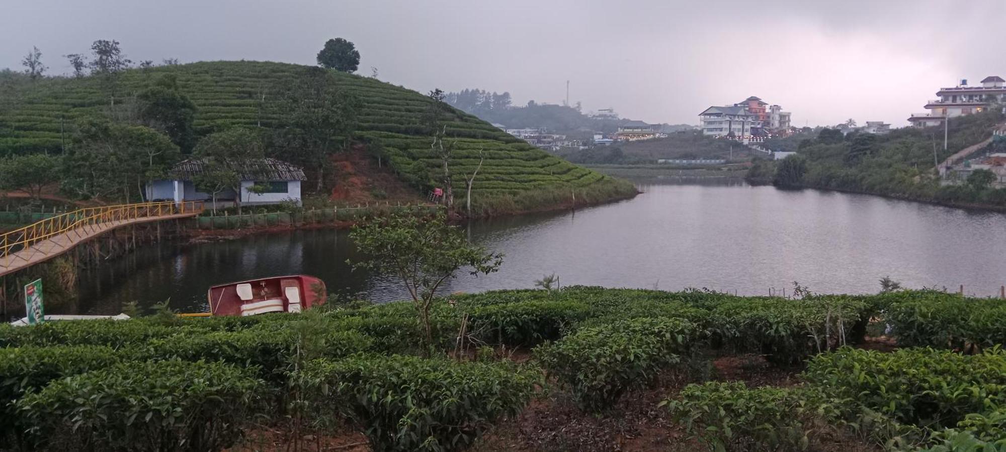Vagamon Lake Palace Hostel Bagian luar foto